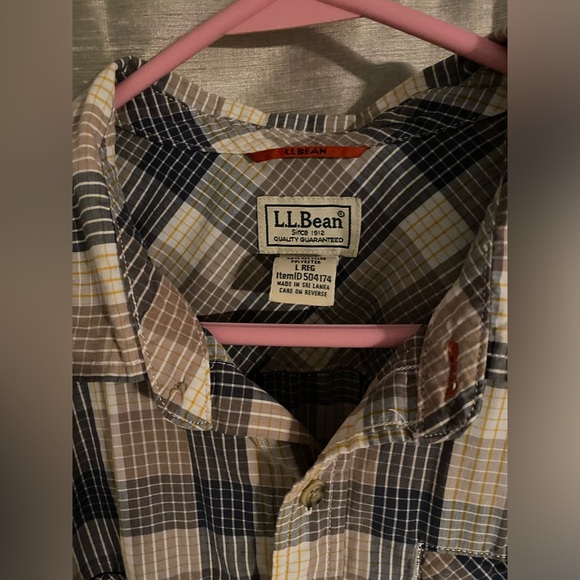 L.L. Bean button up short sleeve shirt. Sz mens L Reg. Fast shipping. - Picture 2 of 4